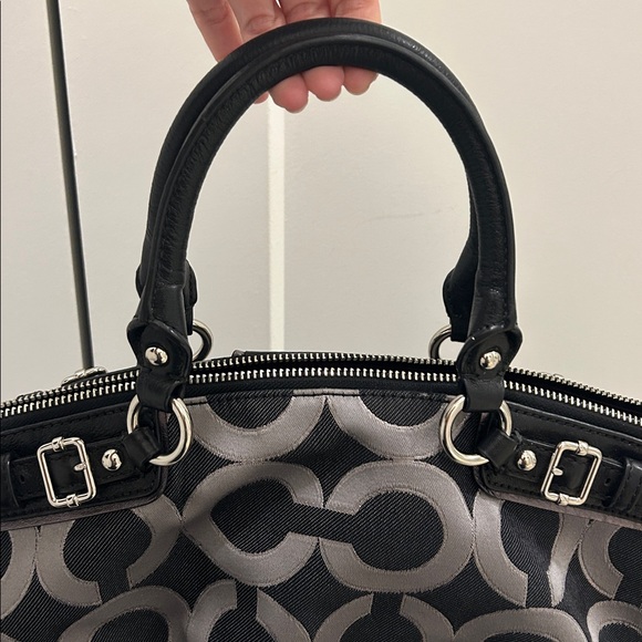 Coach (EUC) Madison Op Art Sophia Satchel - Picture 7 of 16